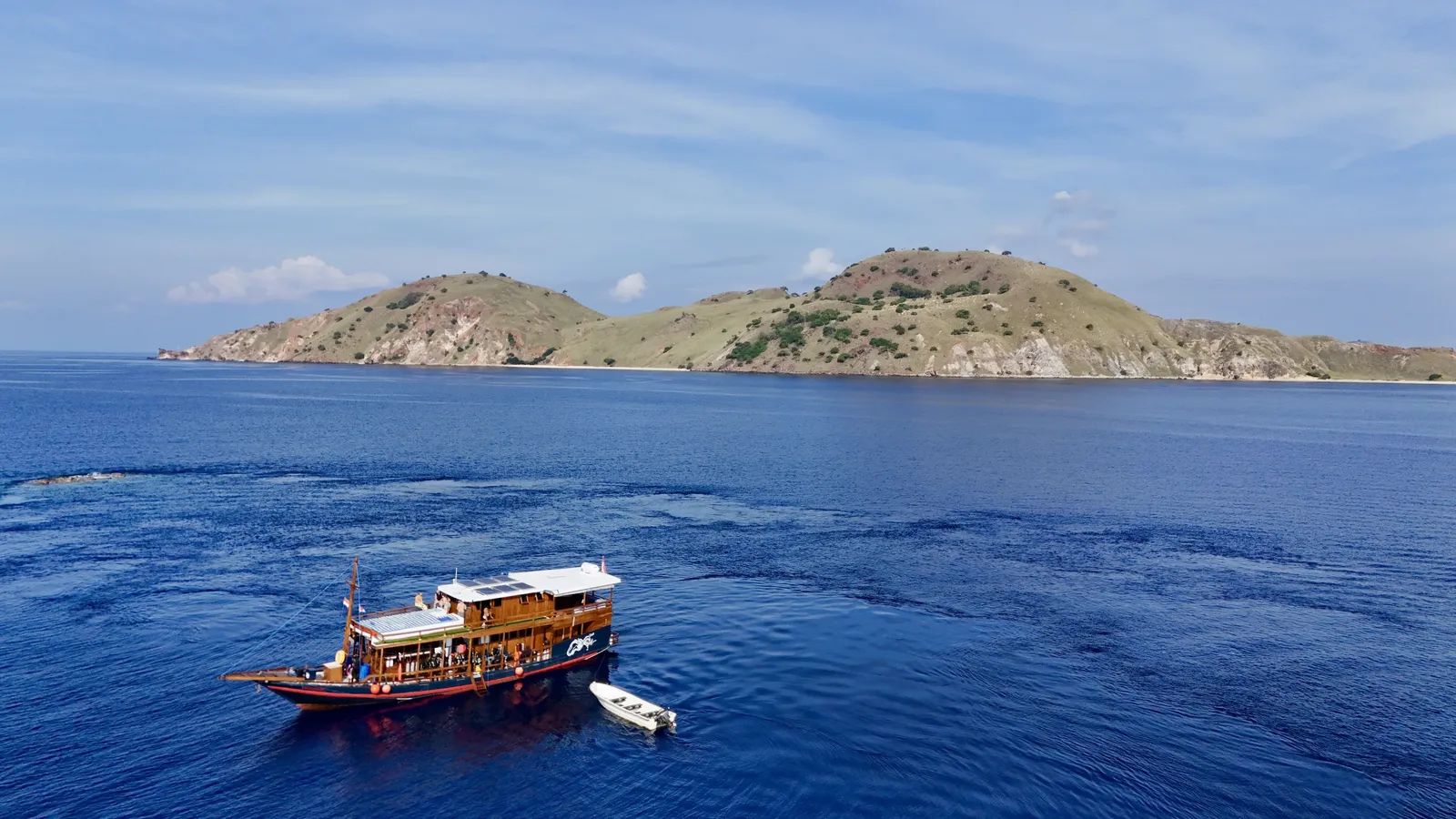 Sokaraja liveaboard – aerial view – Komodo, Indonesia