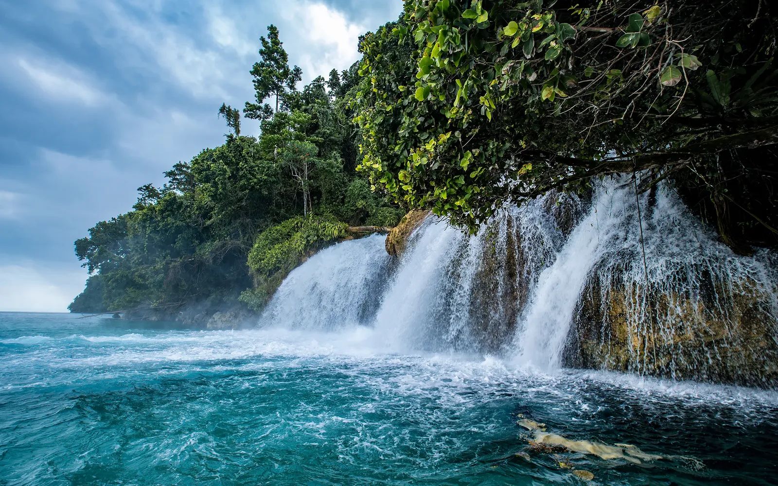 Kiti Kiti Waterfall